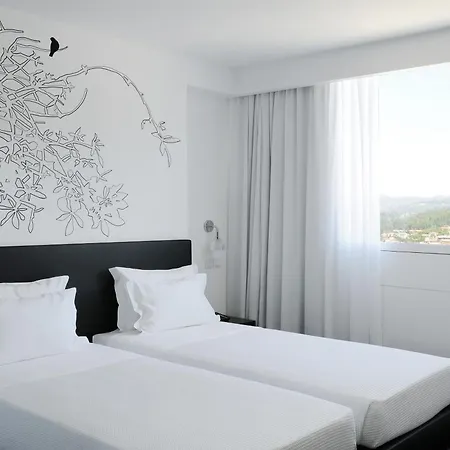 Open Village Sports & Club Guimarães