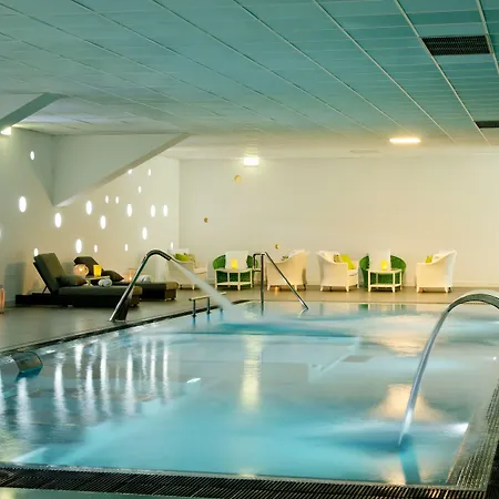 Open Village Sports & Club 4* Guimaraes