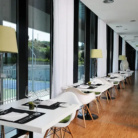 Open Village Sports & Club Hotel Guimaraes