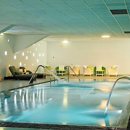 Open Village Sports & Club מלון 4*