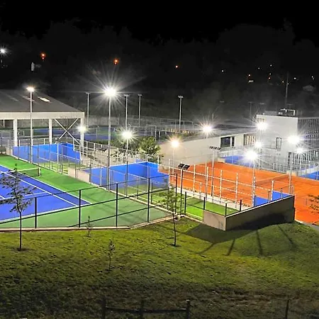 מלון Open Village Sports & Club 4*
