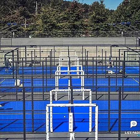 Open Village Sports & Club מלון