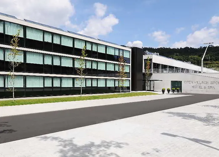Open Village Sports & Club 4* Guimarães